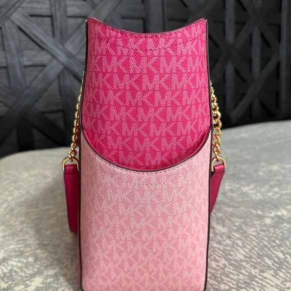 Michael Kors Jet Set Travel Large Chain Shoulder Tote - Picture 4 of 9